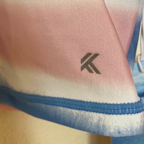 KYODAN SWIM • NWT! Crop Rash Guard UPF 40 - Watercolor - Picture 14 of 16